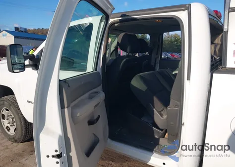 2014 Chevrolet Silverado 2500Hd Work Truck z USA, uszkodzony, nr VIN 1GC1KVCG9EF145773